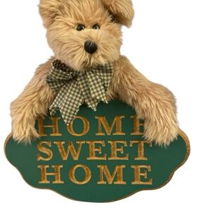 Home Wall Decor Plush Bear with Green Home Sweet Home Sign